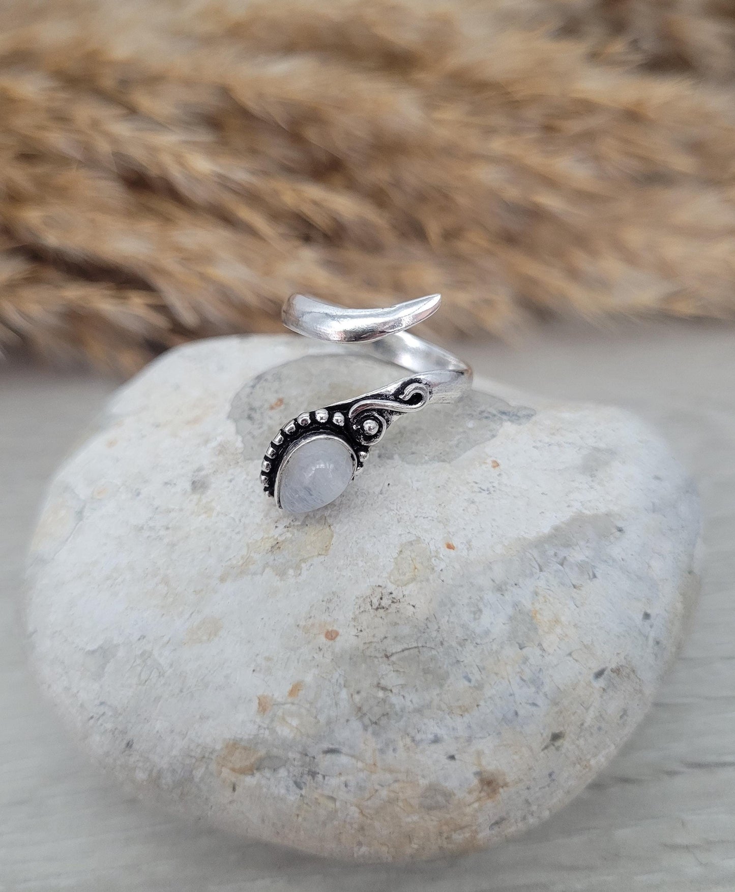 Silver ring / Adjustable ring / Silver jewellery / Boho ring / Bohemian / Pretty / Hippie / Elegant