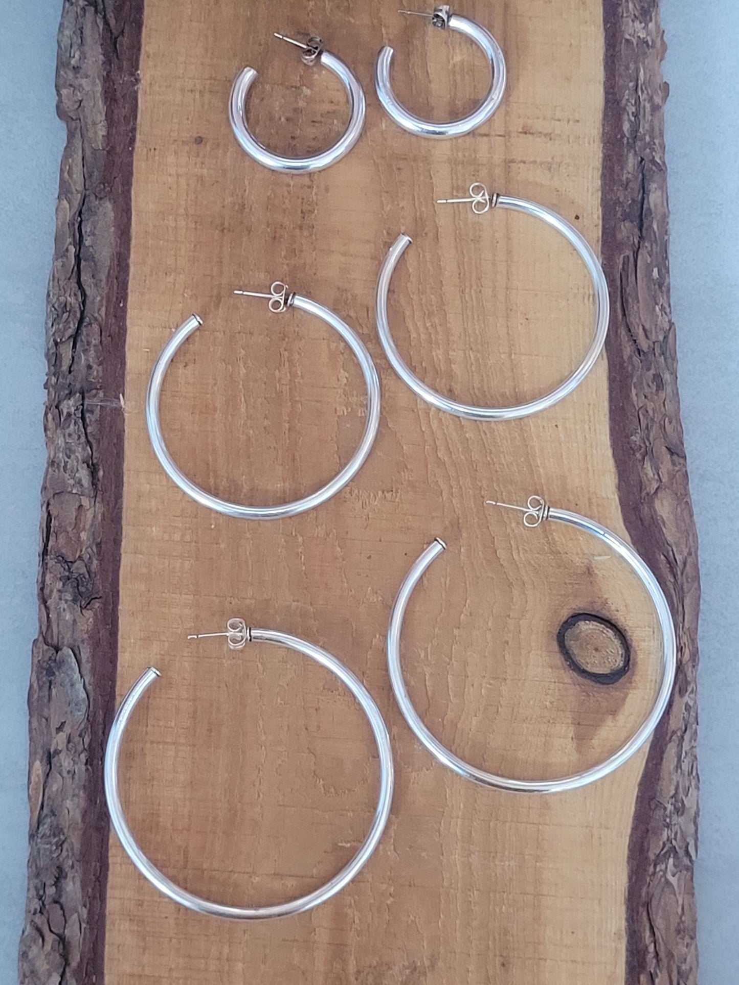 Thin silver hoops / Hoop earrings / Small hoops / Large hoops / Elegant / Everyday wear / Lightweight / Minimal / Boho / Gift