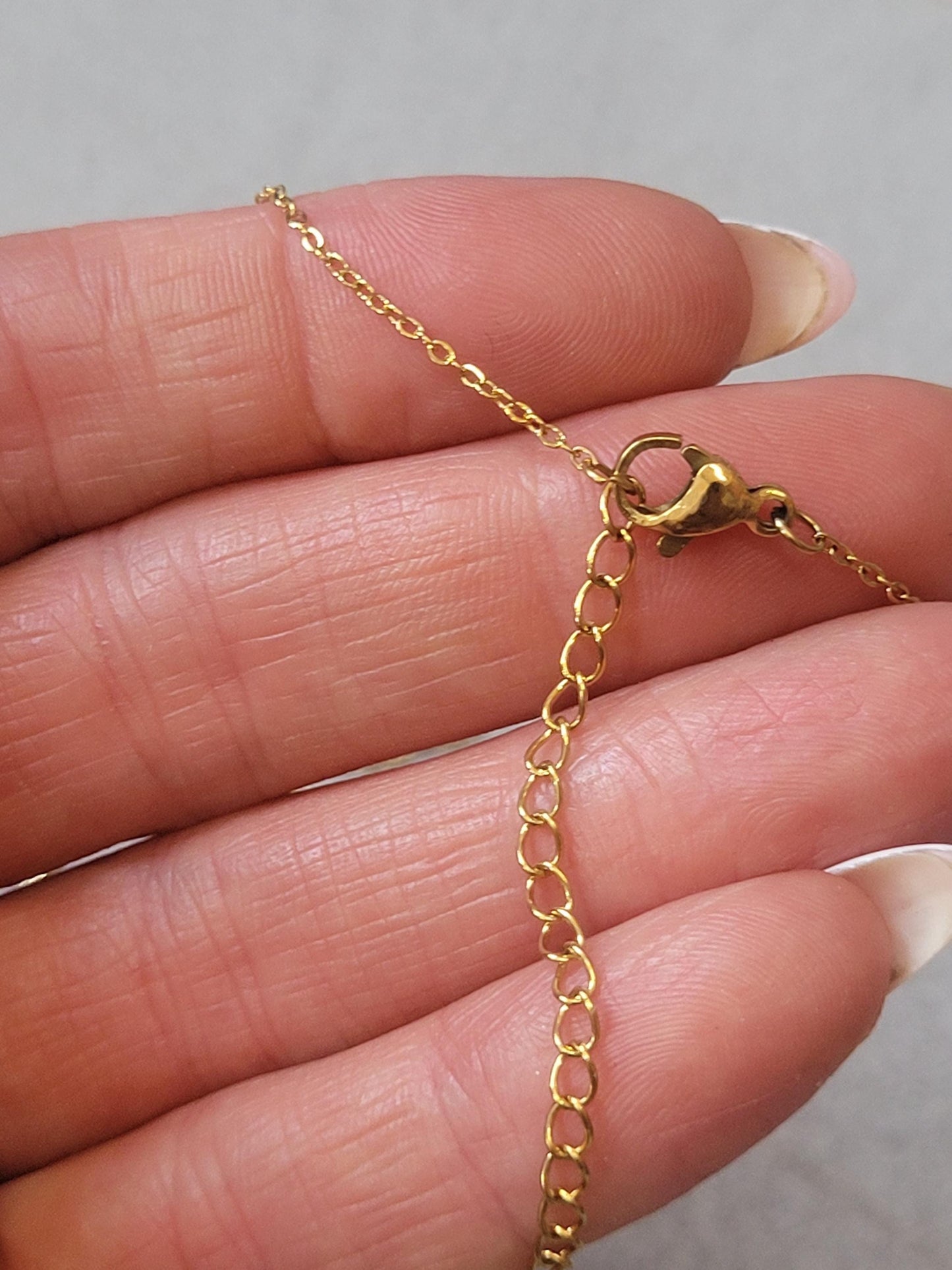 Golden Cross necklace / Faith jewellery / Gold / Simple / Simplicity / Minimal / Gift / Cute / Pretty / Waterproof jewellery