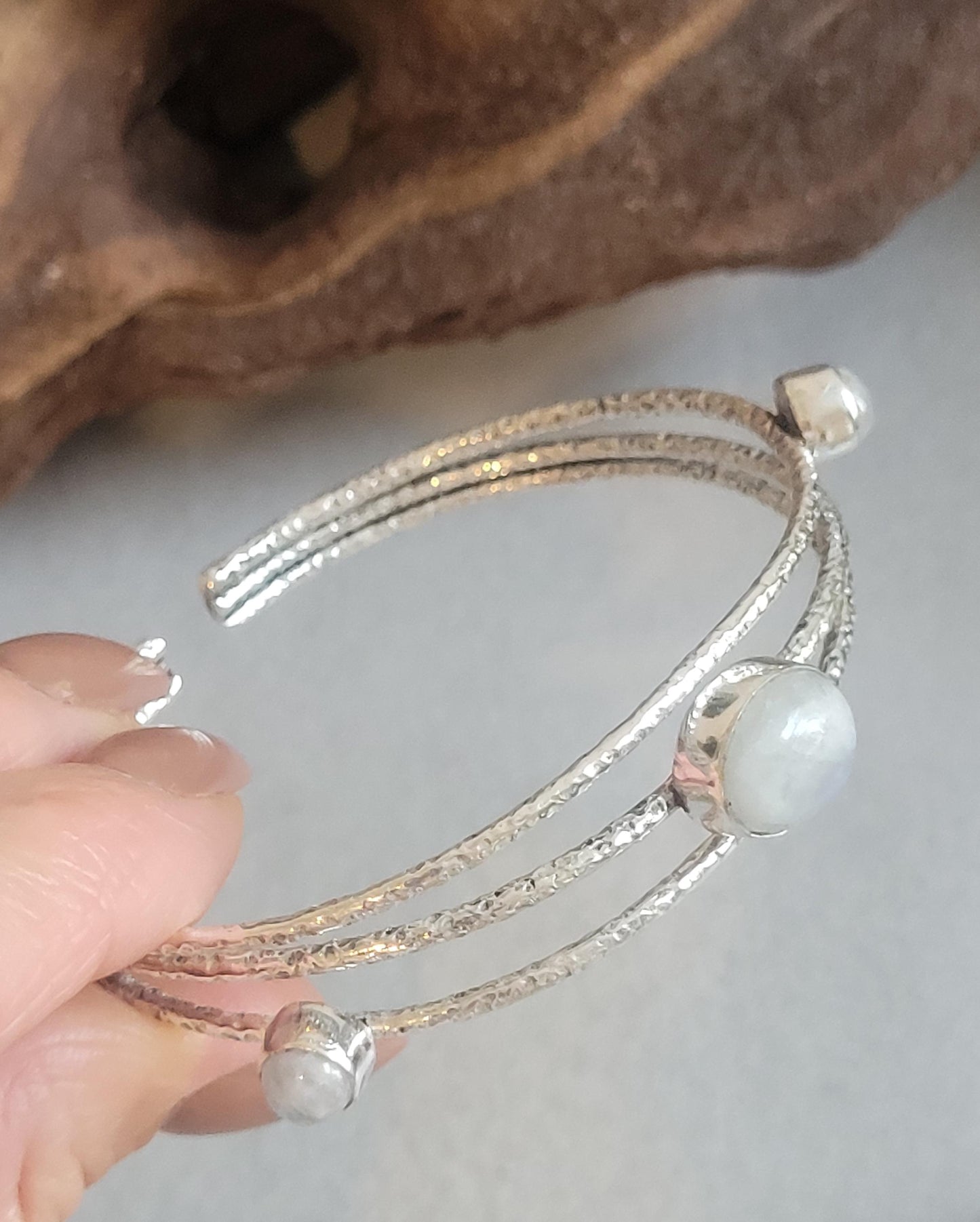 Silver cuff bracelet / Elegant / Hammered style / Luxurious / Gift / Gifting / Boho / Ethnic style / Bangle / Silver / Pretty