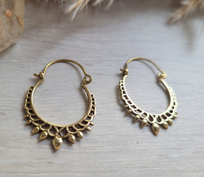 Small aura golden hoops / Boho / Bohemian / Cute / Detailed / Minimal / Gypsy / Dainty / Yoga jewellery
