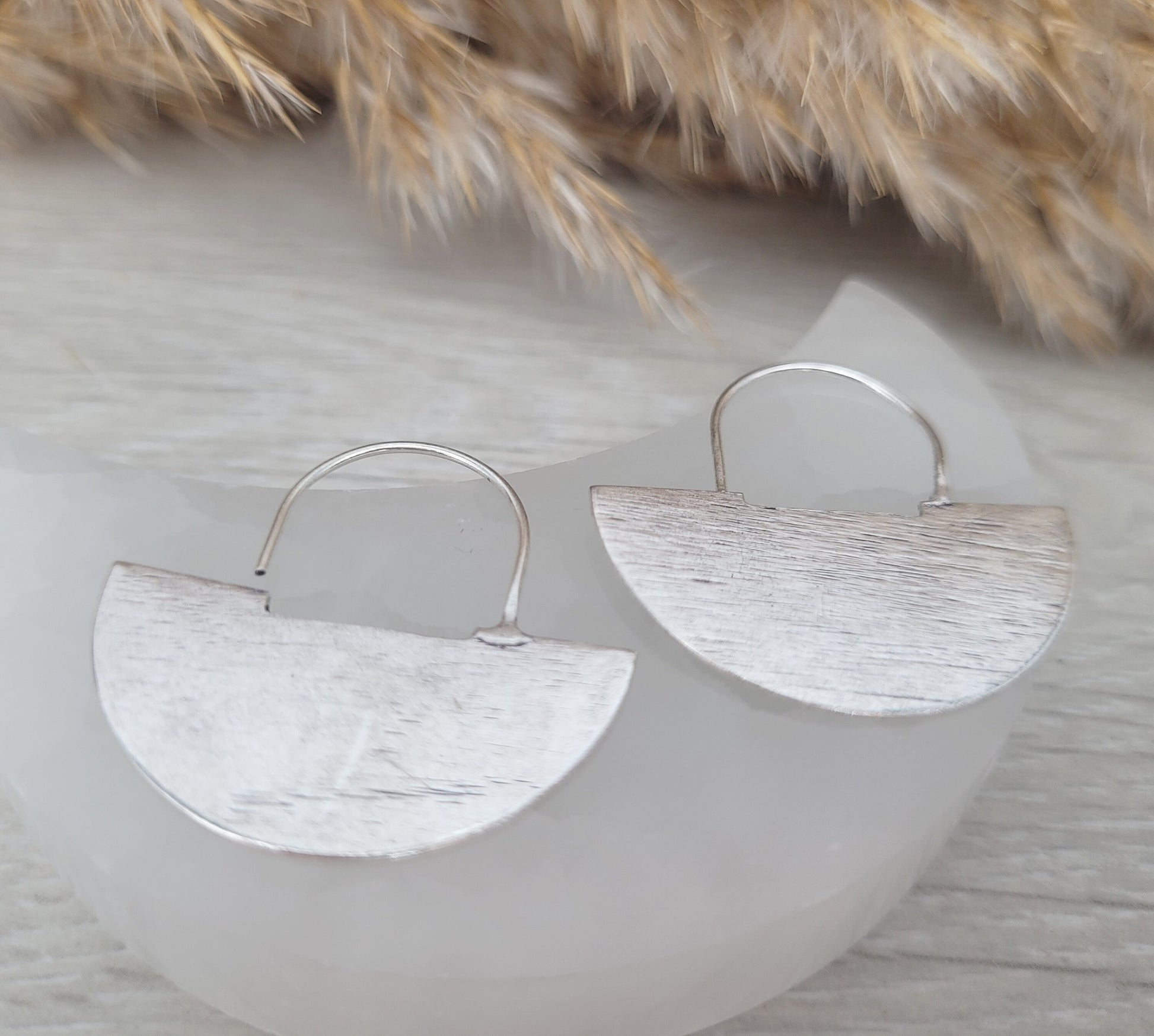 Silver hammered earrings / Handmade / Detailed earrings / Unique / Gift / Ethnic / Bohemian