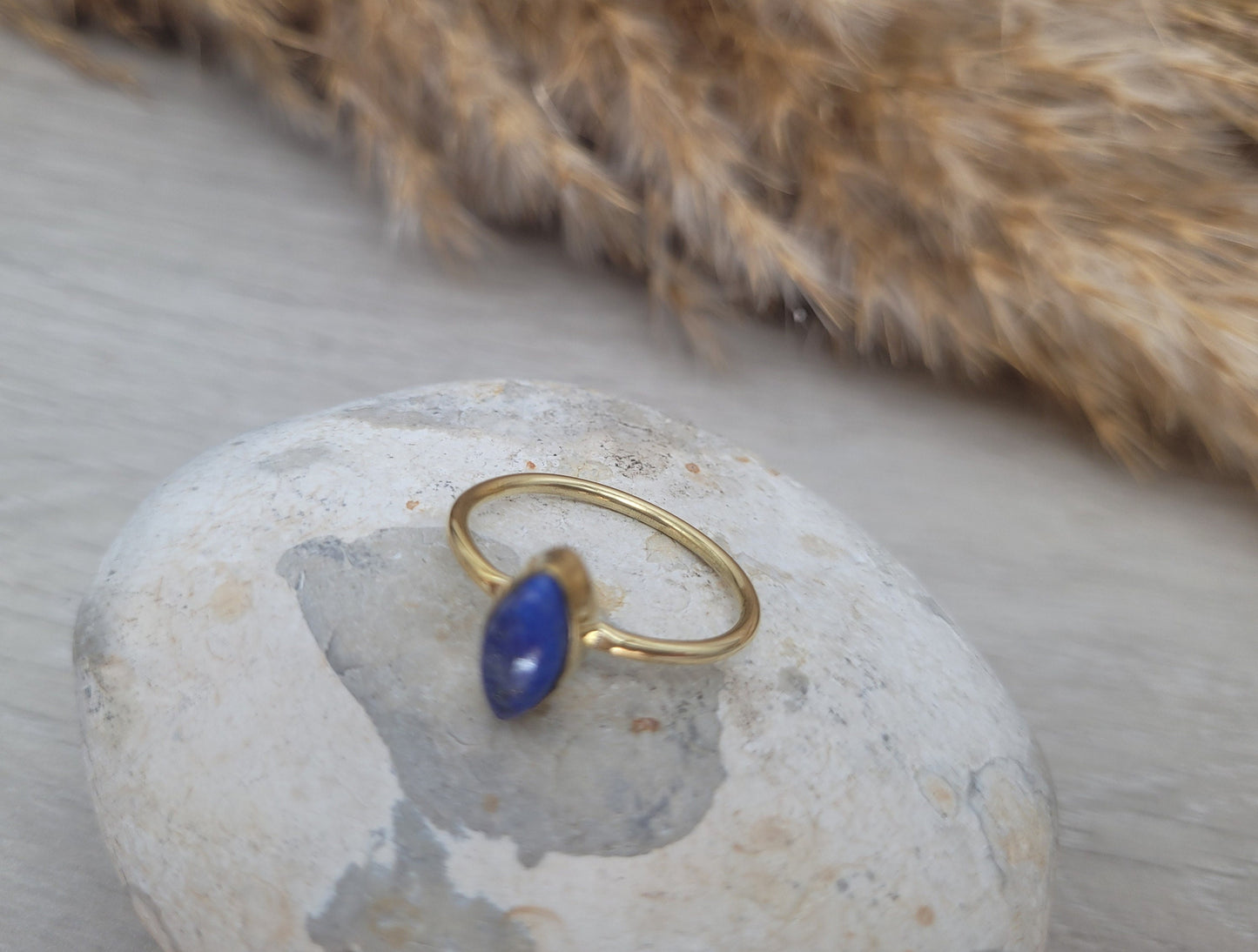 Gold minimalist ring / Lapislazuli jewellery / / Boho / Bohemian / Ethnic / Pretty / Hippie