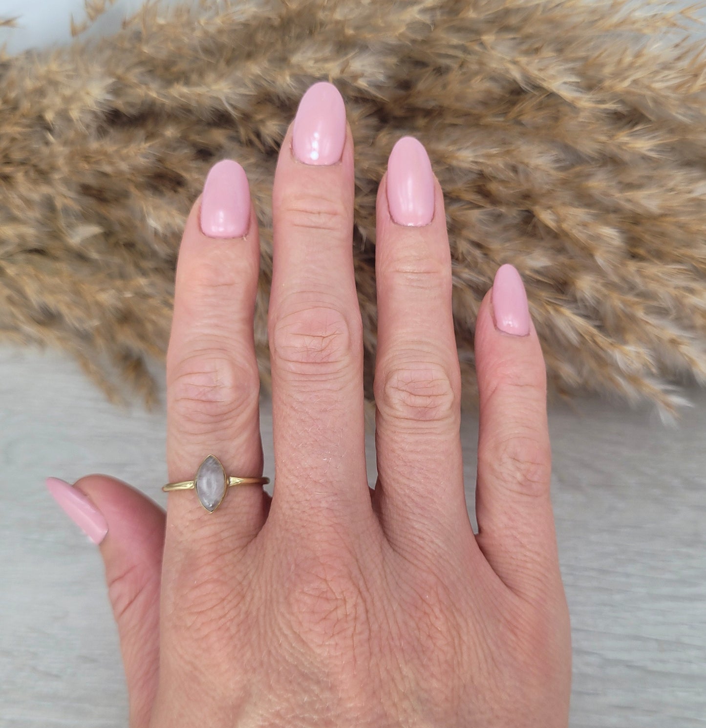 Brass minimalist ring / Rose quartz jewellery / Boho / Bohemian / Ethnic / Pretty / Hippie / Pink stone