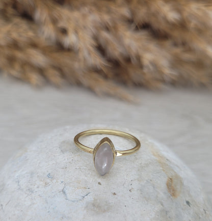 Brass minimalist ring / Rose quartz jewellery / Boho / Bohemian / Ethnic / Pretty / Hippie / Pink stone