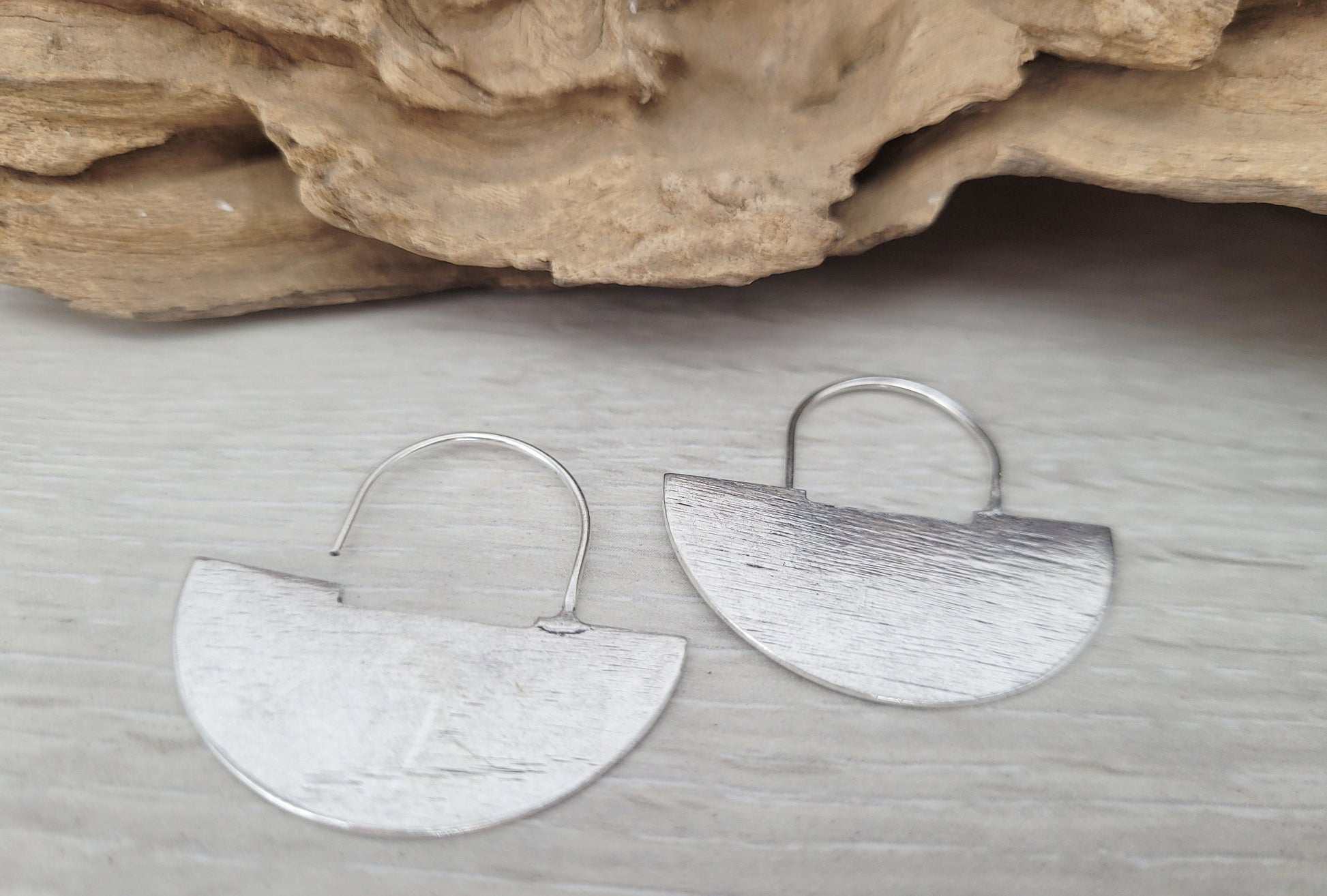 Silver hammered earrings / Handmade / Detailed earrings / Unique / Gift / Ethnic / Bohemian