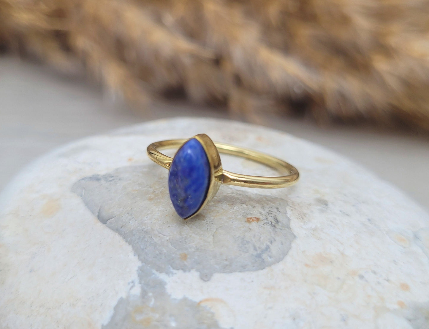 Gold minimalist ring / Lapislazuli jewellery / / Boho / Bohemian / Ethnic / Pretty / Hippie