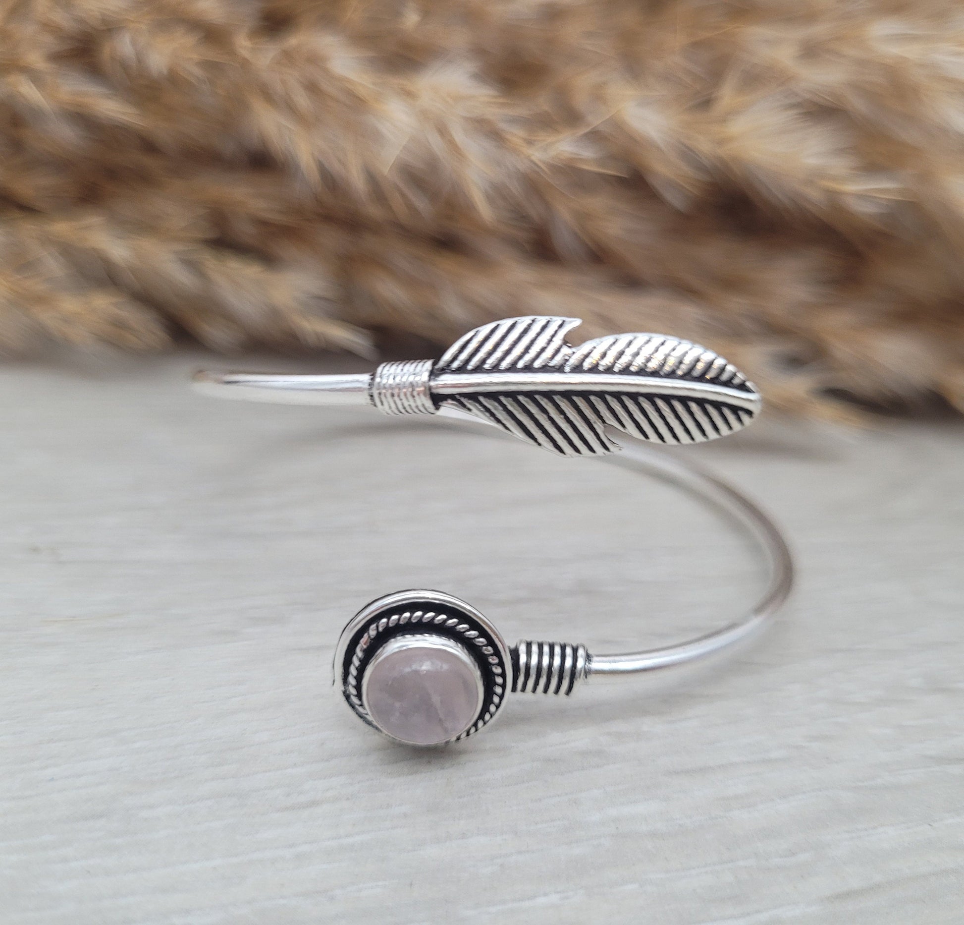 Silver rose quartz bohemian bracelet / Feather bracelet / Feather jewellery / Boho / Hippie / Healing / Festival / Crystal