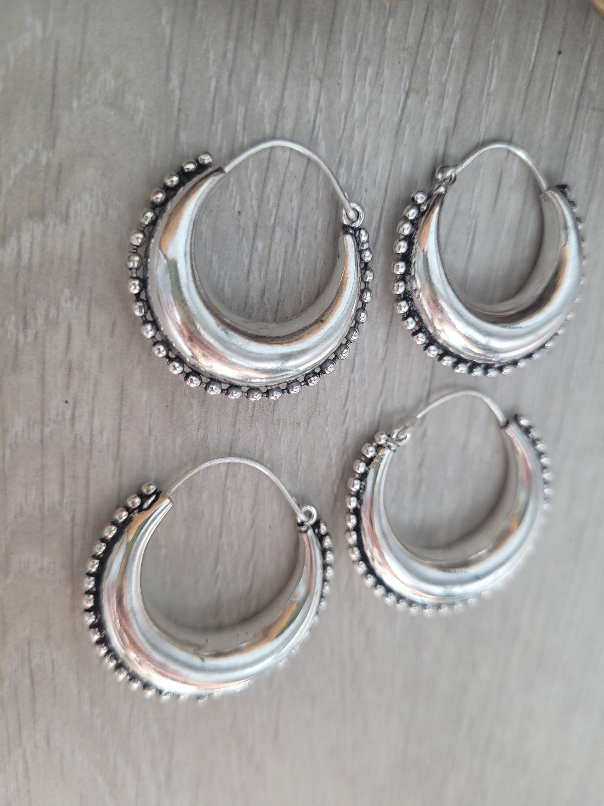 Silver chunky lightweight hoops / Small hoops / Large earrings / Gypsy / Bohemian / Boho / Ethnic hoops