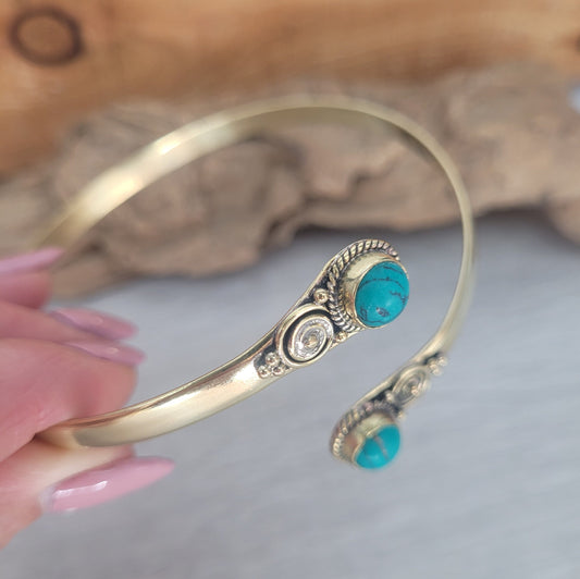 Brass arm bracelet with Turquoise stone / Gold bracelet / Hippie / Healing / Jewellery / Unique Gift / Adjustable