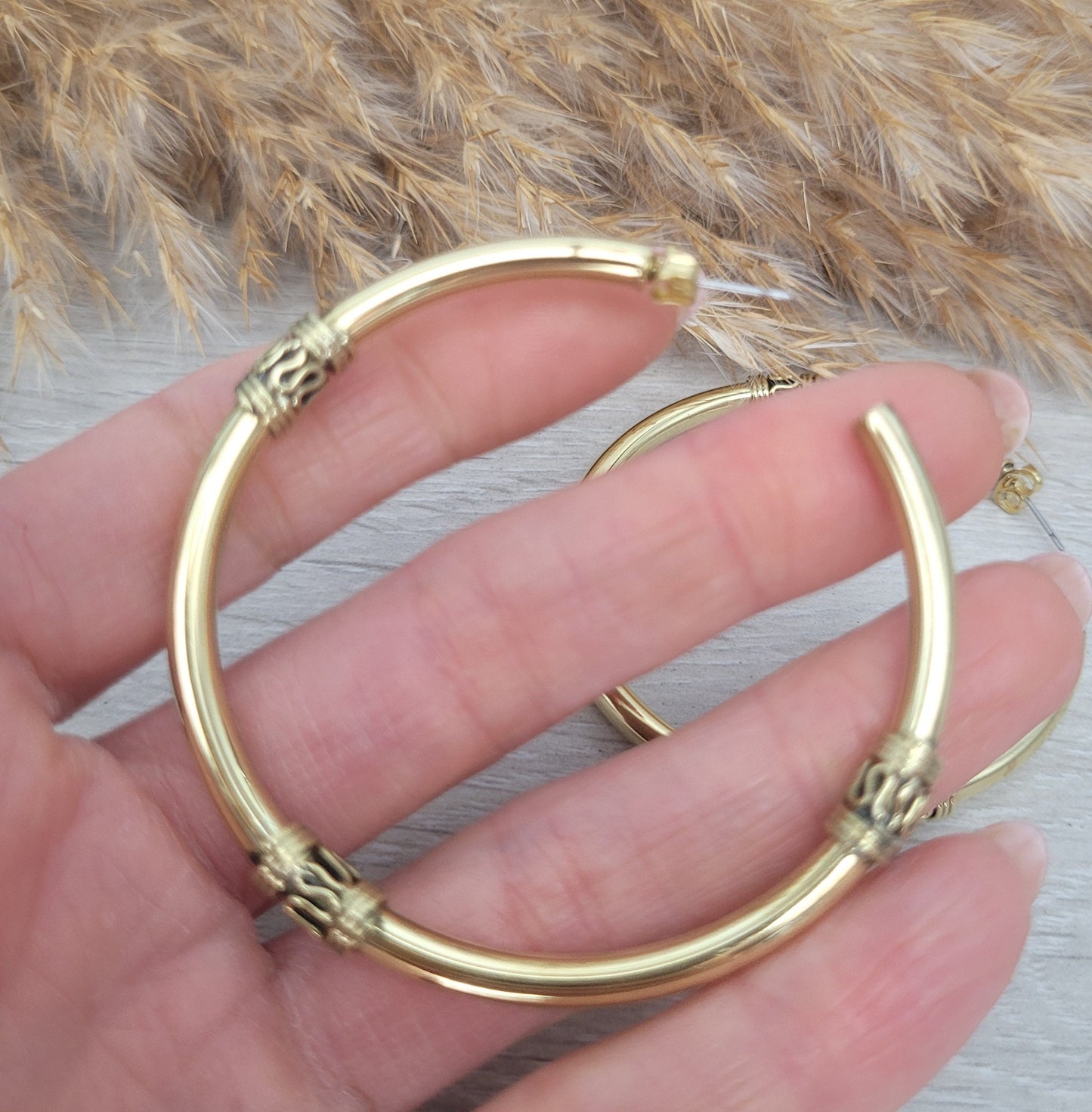 Brass bali hoops / Hoop earrings / Detailed hoops / Ethnic / Hippie / Tribal / Gold / Gypsy