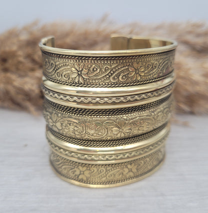 Large gold detailed cuff bracelet /Gold bracele / Cuff bracelet /Unisex bracelet / Boho /Bohemian / Cuff / Large bracelet/Ethnic / Tribal