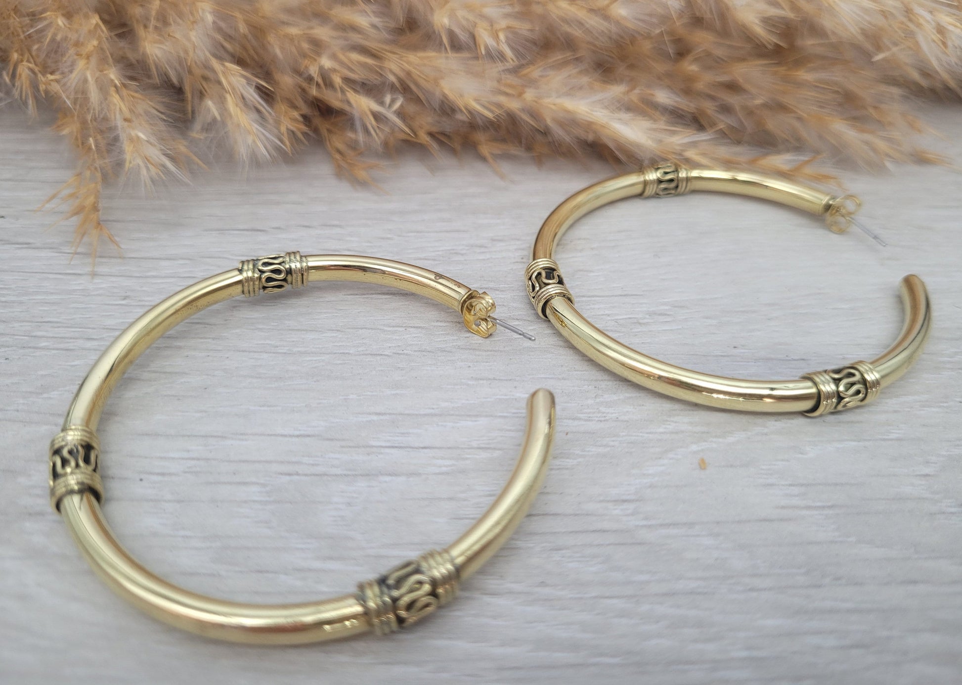 Brass bali hoops / Hoop earrings / Detailed hoops / Ethnic / Hippie / Tribal / Gold / Gypsy