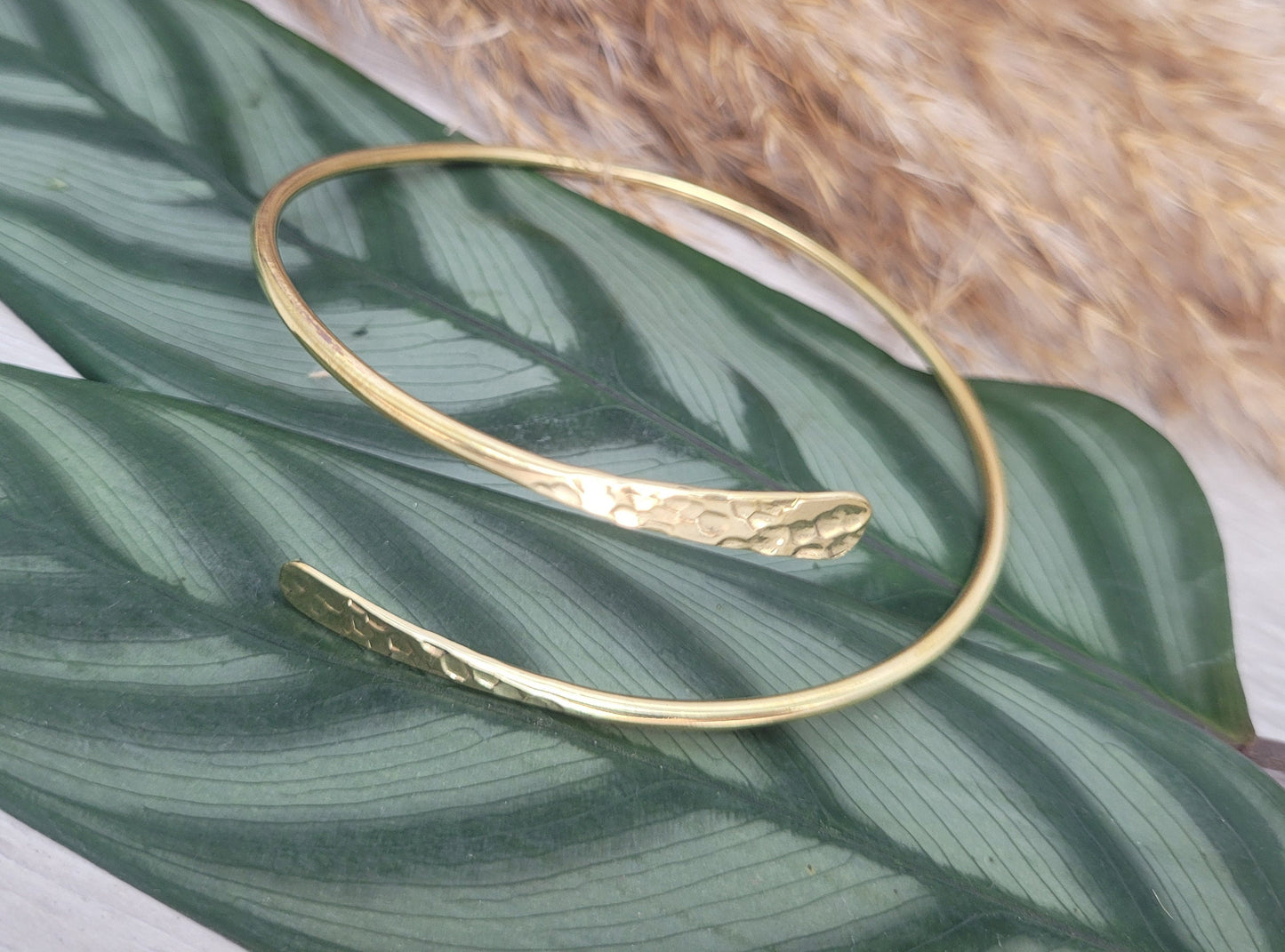 Brass Upper arm bracelet / Top arm band / Hammered jewellery / Handmade / Gold bracelet / Bohemian / Boho / Free shipping