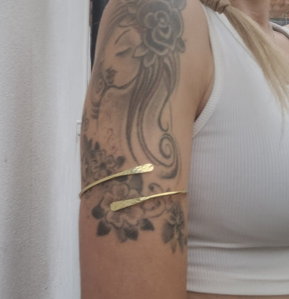 Brass Upper arm bracelet / Top arm band / Hammered jewellery / Handmade / Gold bracelet / Bohemian / Boho / Free shipping