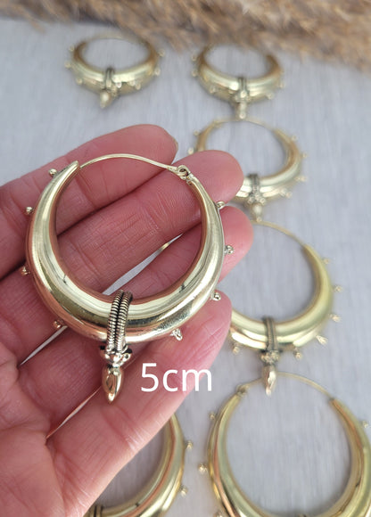 Brass chunky lightweight hoops / Big hoops / Large earrings / Gypsy / Bohemian / Boho / Ethnic hoops / Tribal / Minimal