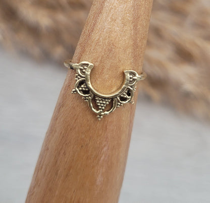 Gold mandala ring / Brass ring / Hippie / Minimal / Dainty jewellery / Gift / Mandalas / Gold ring