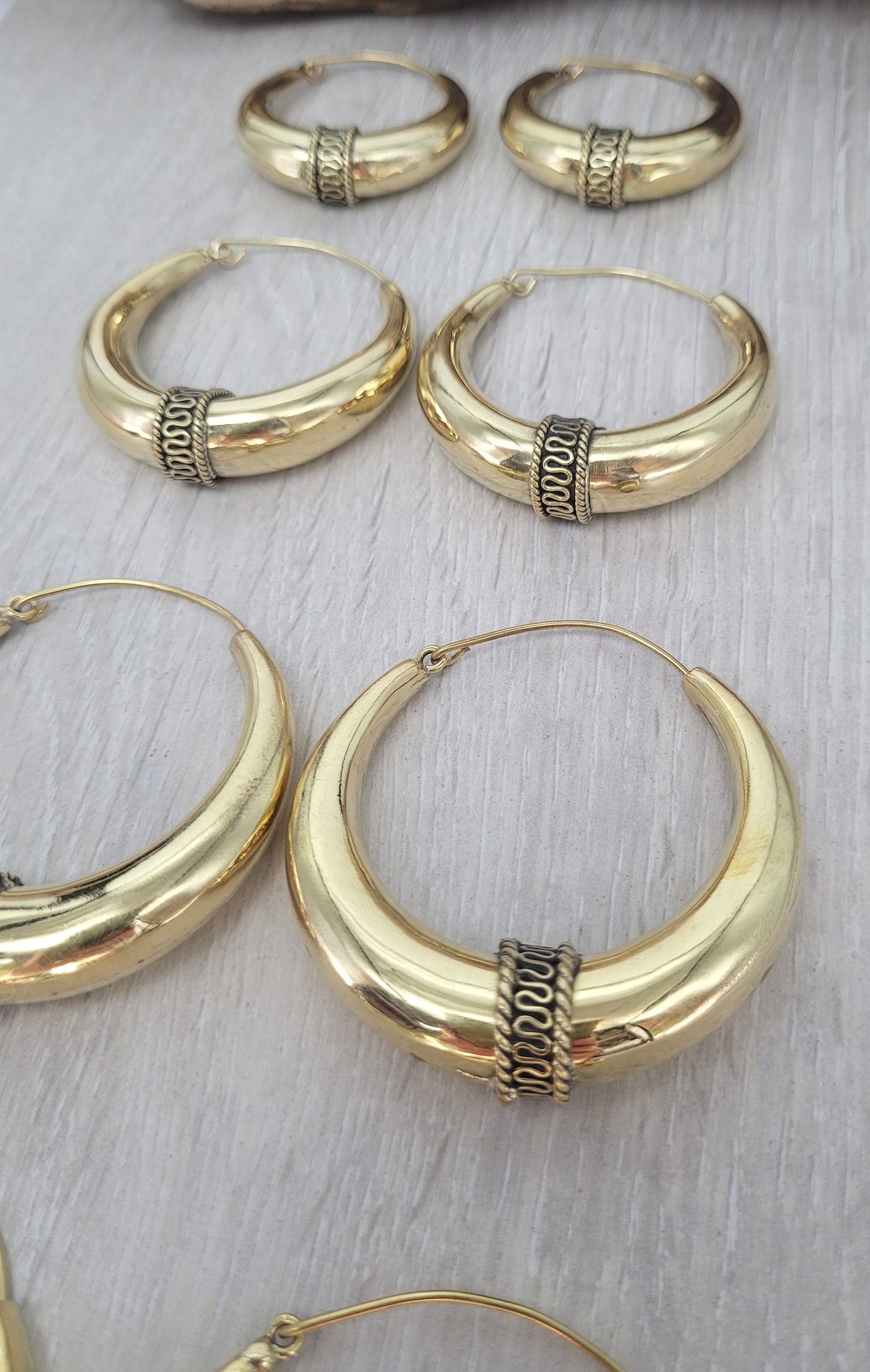 Golden hoops / Large hoops / Detailed hoops / Gypsy / Boho / Tribal / Ethnic / Golden jewellery / Bohemian / Brass hoops / Bali hoops