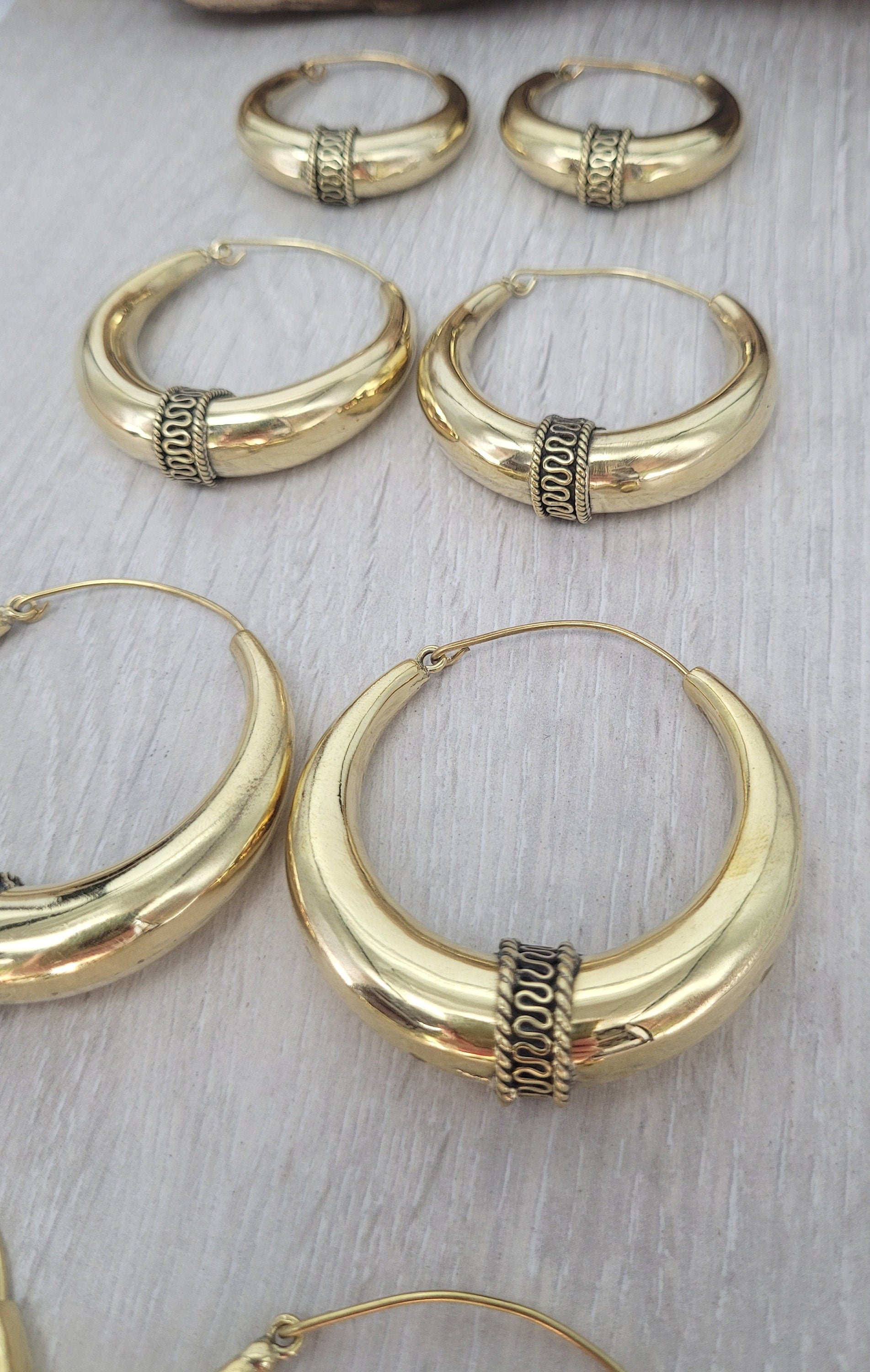 Golden hoops / Large hoops / Detailed hoops / Gypsy / Boho / Tribal / Ethnic / Golden jewellery / Bohemian / Brass hoops / Bali hoops