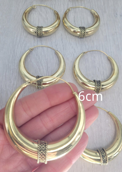 Golden hoops / Large hoops / Detailed hoops / Gypsy / Boho / Tribal / Ethnic / Golden jewellery / Bohemian / Brass hoops / Bali hoops