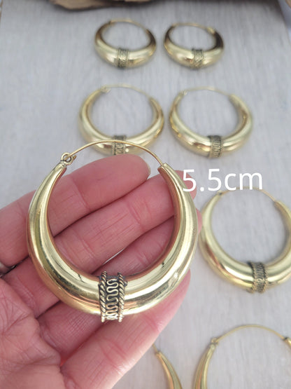 Golden hoops / Large hoops / Detailed hoops / Gypsy / Boho / Tribal / Ethnic / Golden jewellery / Bohemian / Brass hoops / Bali hoops