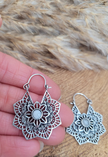 Silver with Moonstone earrings / Mandala / Moonstone / Silver jewellery / Birthstone / Flower design / Bohemian / Boho