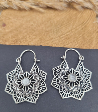 Silver with Moonstone earrings / Mandala / Moonstone / Silver jewellery / Birthstone / Flower design / Bohemian / Boho