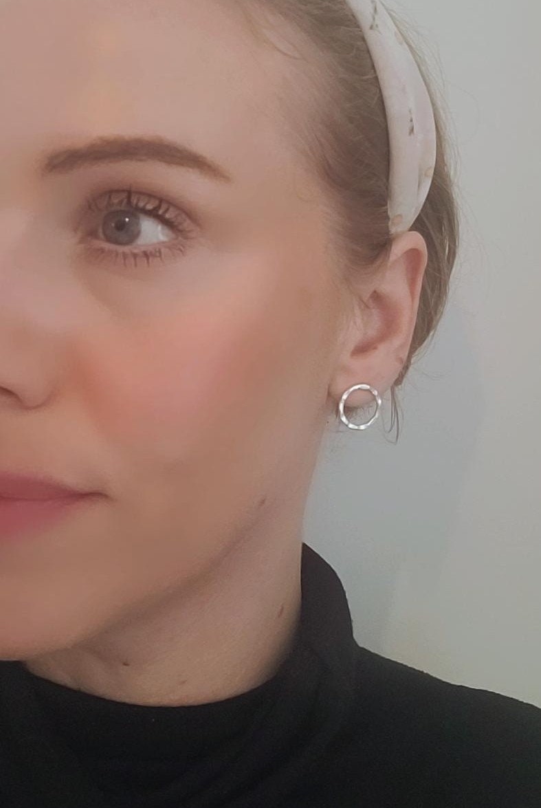 Silver small studs / Hoop studs / Hoops / Silver / Minimalist / Silver jewellery / Studs / Hammered earrings