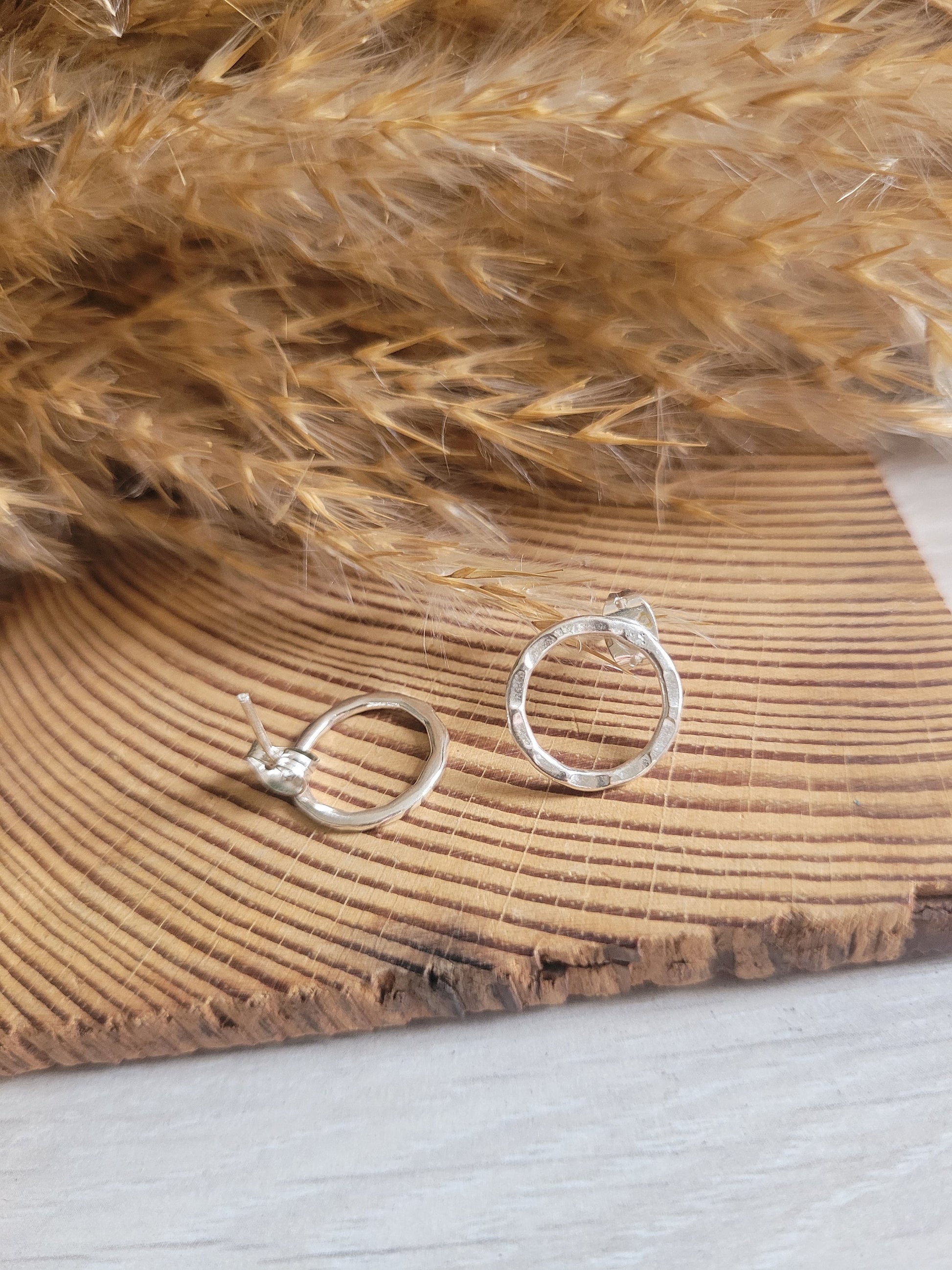 Silver small studs / Hoop studs / Hoops / Silver / Minimalist / Silver jewellery / Studs / Hammered earrings