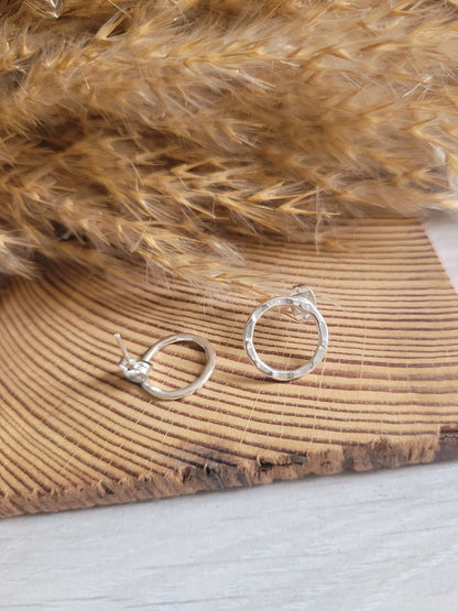 Silver small studs / Hoop studs / Hoops / Silver / Minimalist / Silver jewellery / Studs / Hammered earrings