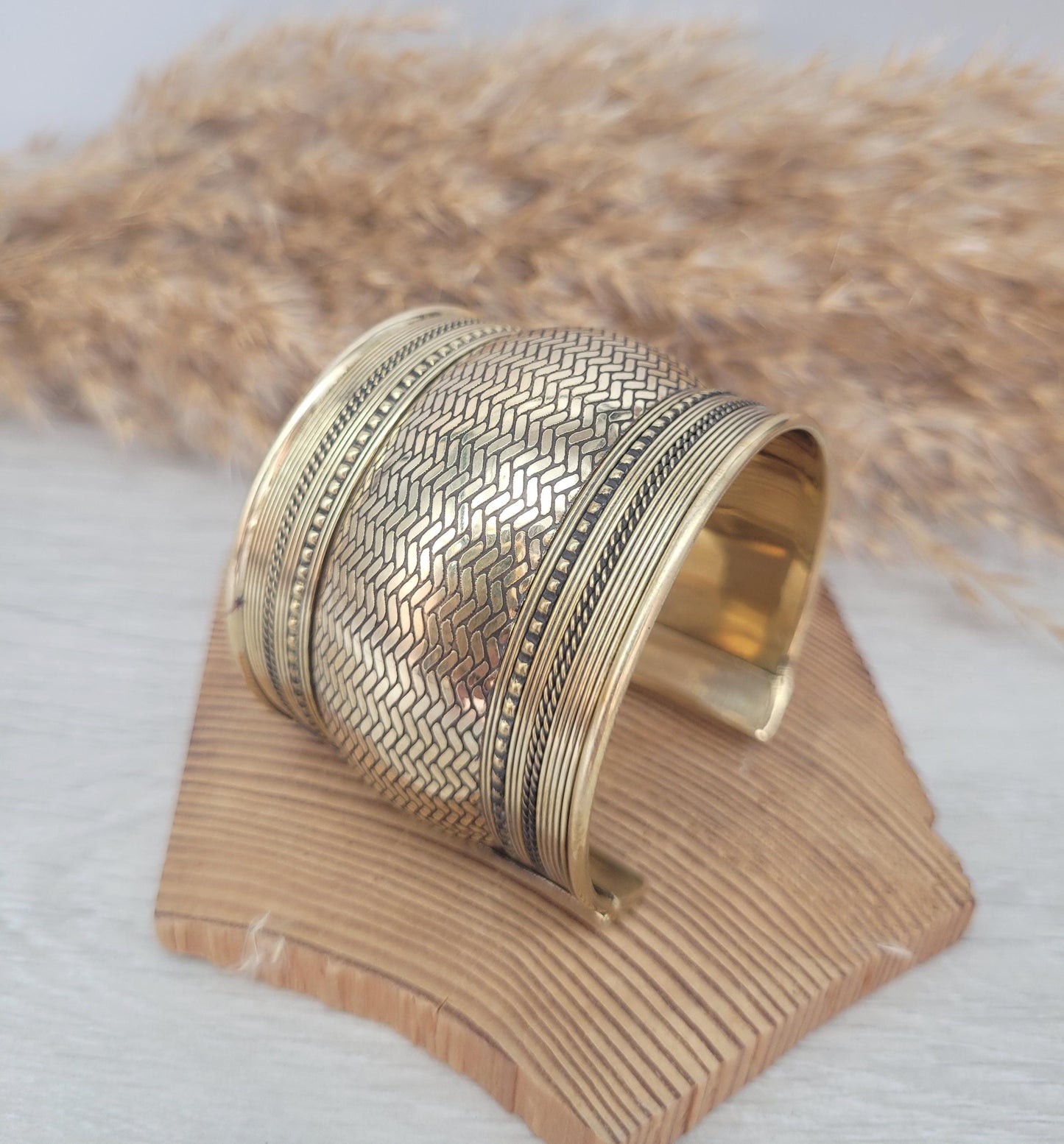 Large gold detailed cuff bracelet / Gold bracele / Cuff bracelet / Unisex bracelet / Boho / Bohemian / Cuff / Large bracelet/Ethnic / Tribal