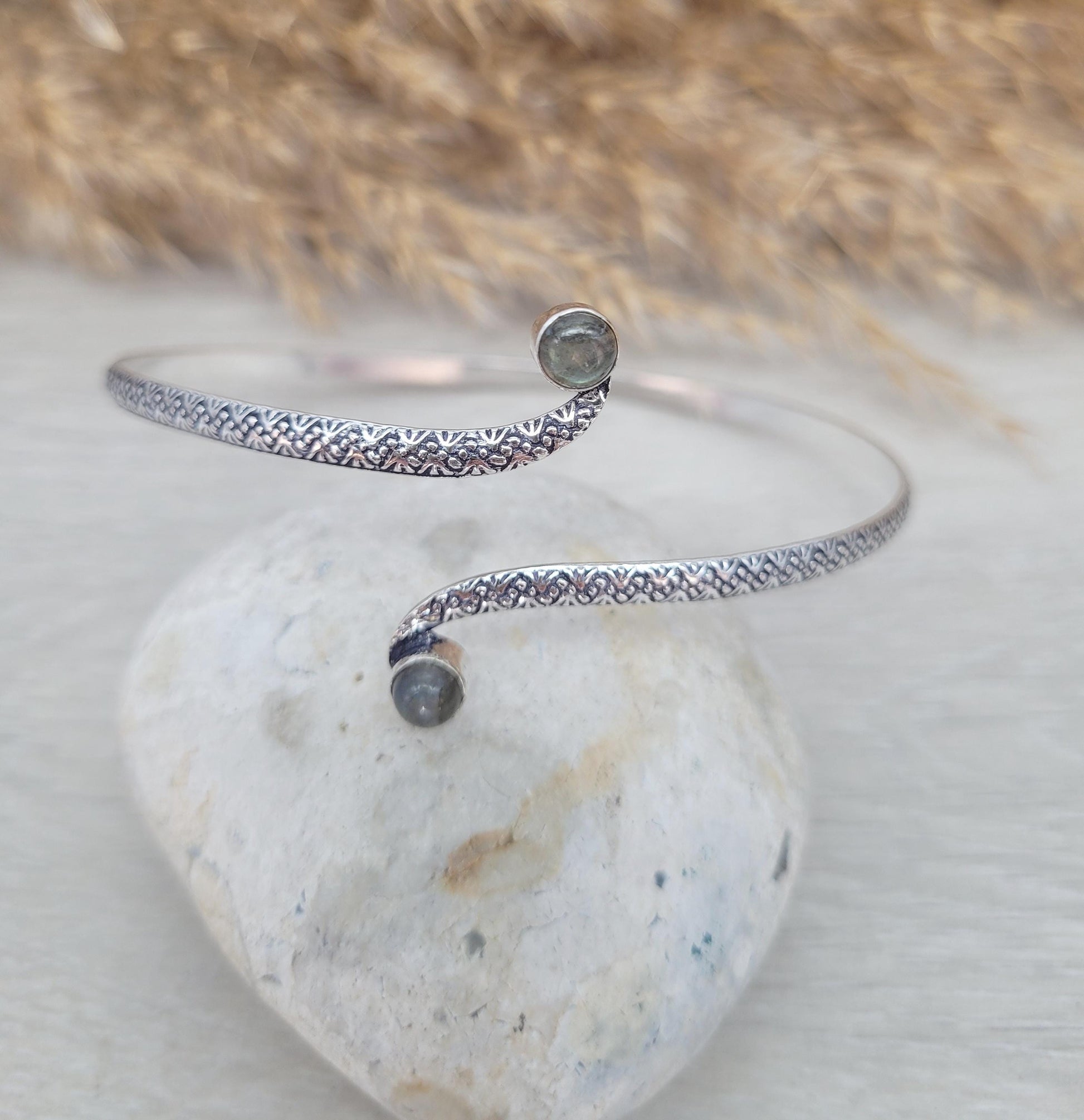 Silver labradorite arm bracelet / Arm cuff / Bangle / Crystal / Silver jewellery / Cute gift / Unique / Healing