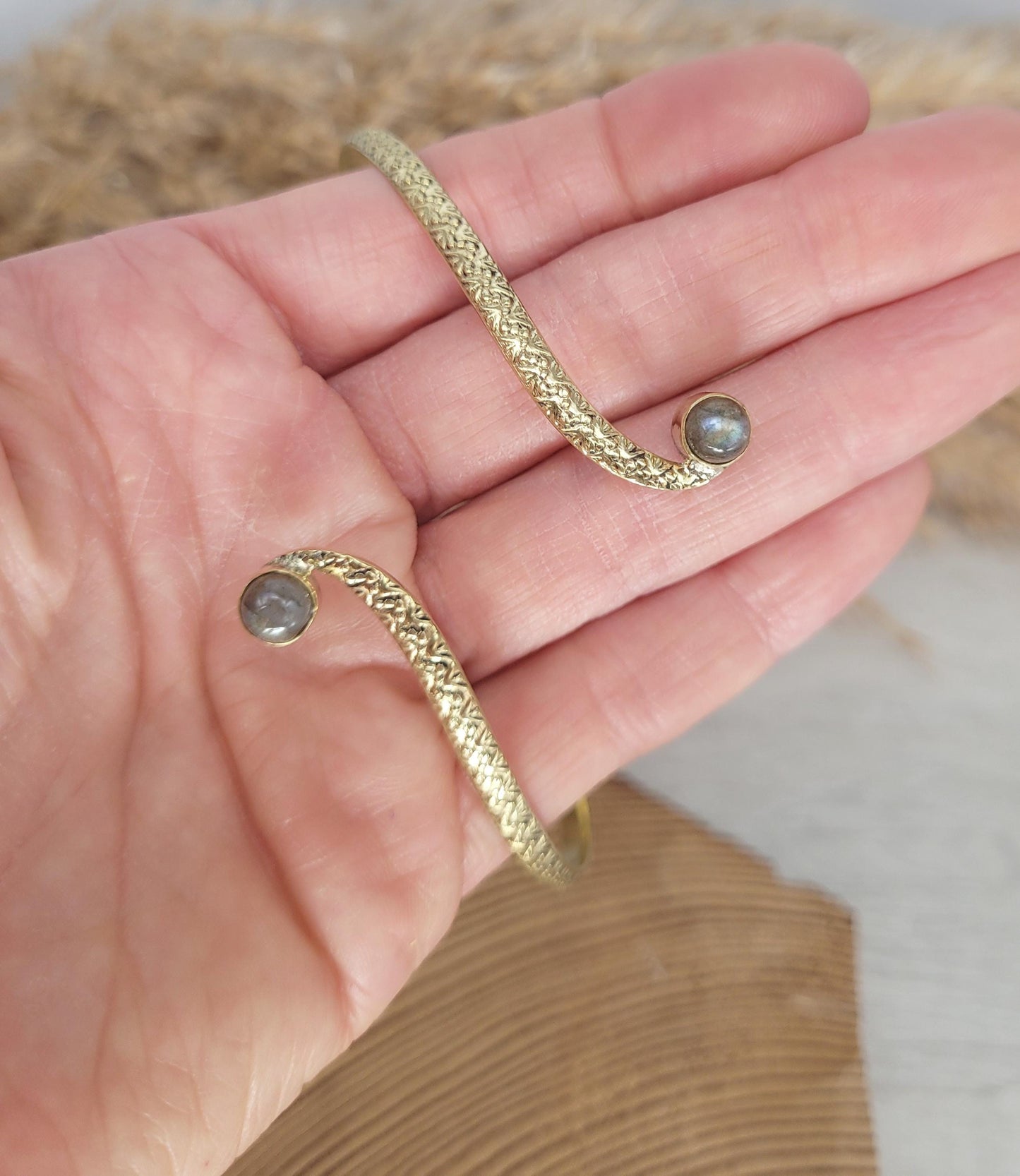Brass labradorite arm bracelet / Arm cuff / Bangle / Crystal / Gold jewellery / Cute gift / Unique / Healing
