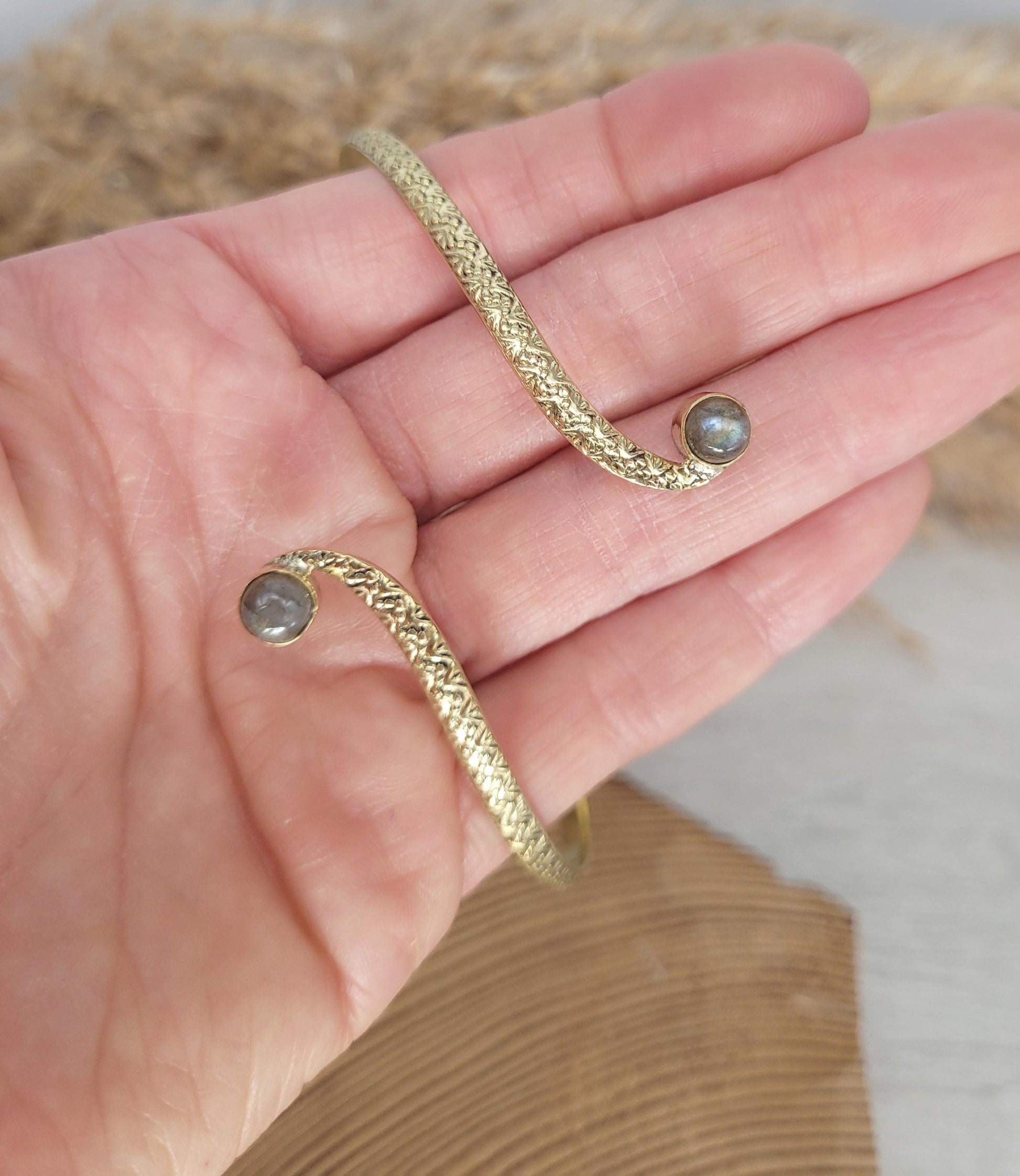 Brass labradorite arm bracelet / Arm cuff / Bangle / Crystal / Gold jewellery / Cute gift / Unique / Healing