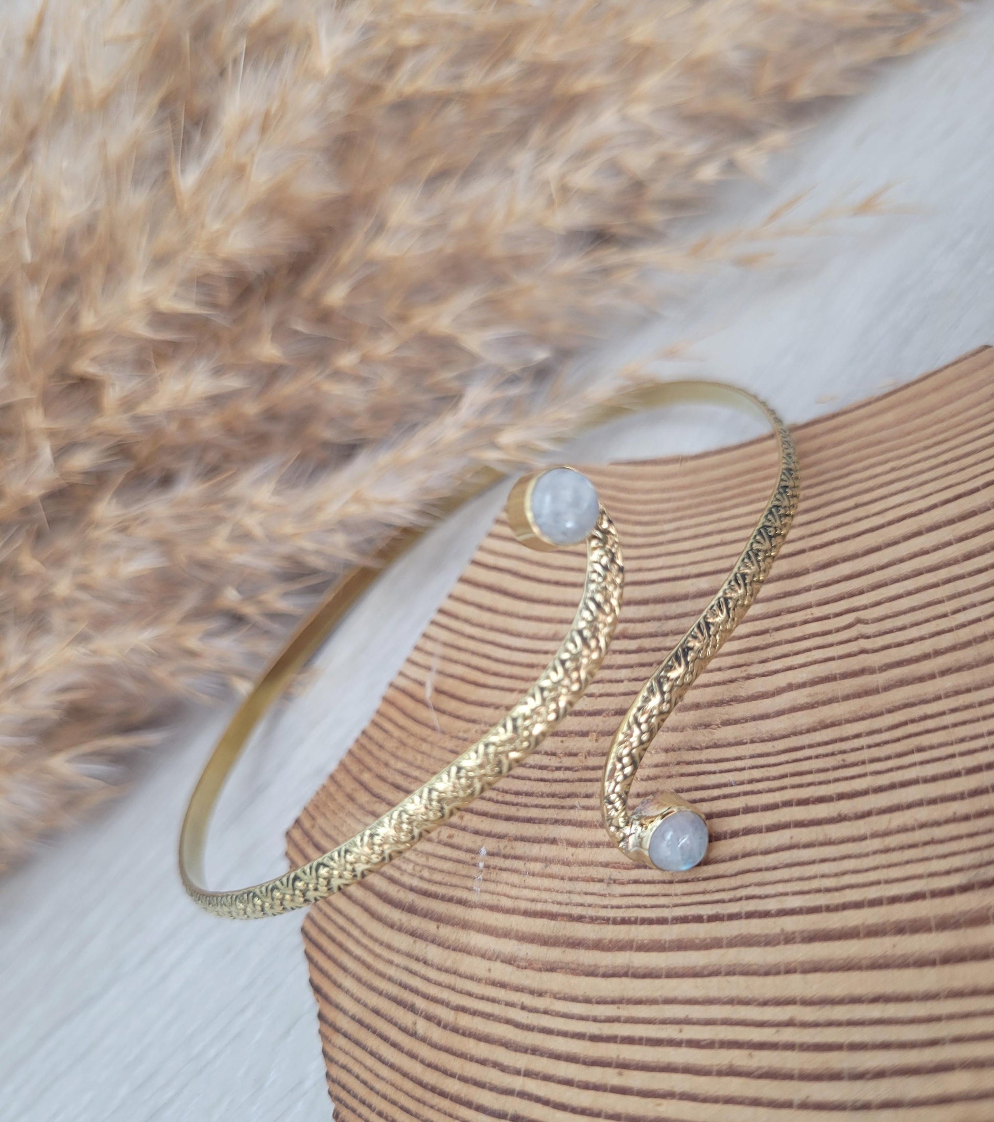 Brass moonstone arm bracelet / Arm cuff / Bangle / Crystal / Golden jewellery / Cute gift / Unique / Healing / Gold / Bracelet