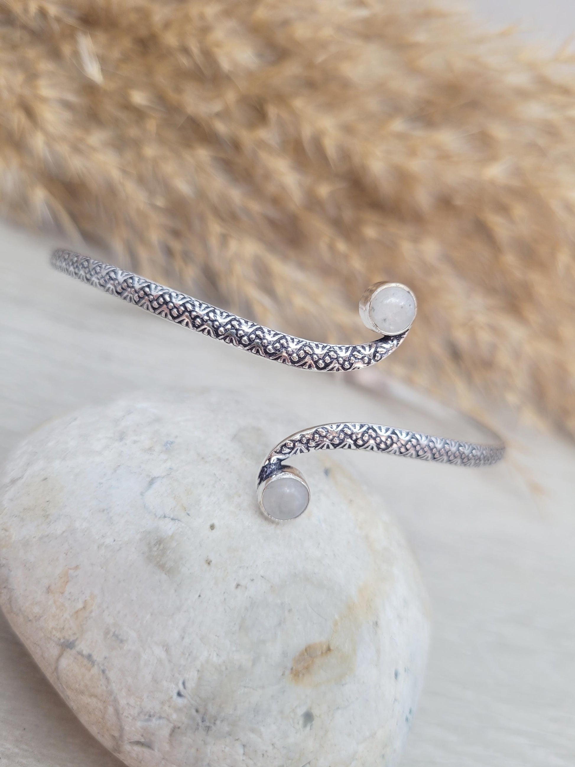 Silver moonstone arm bracelet / Upper arm cuff / Bangle / Crystal / Silver jewellery / Cute gift / Unique / Healing