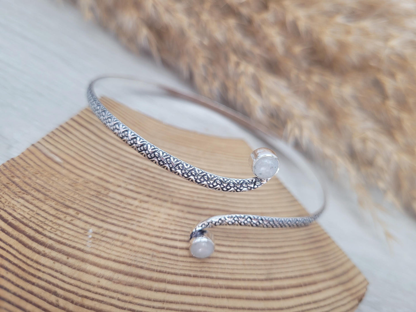 Silver moonstone arm bracelet / Upper arm cuff / Bangle / Crystal / Silver jewellery / Cute gift / Unique / Healing