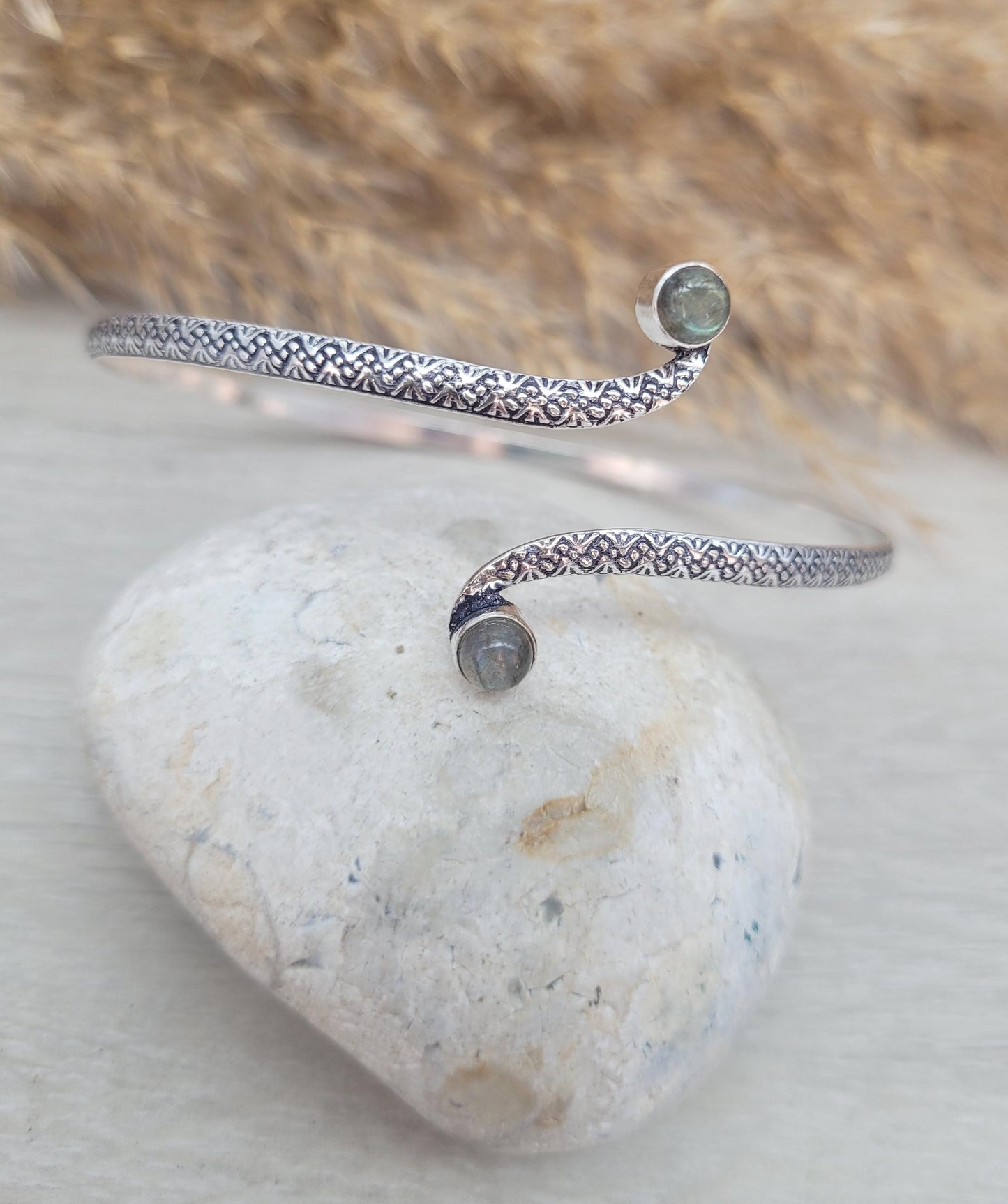 Silver labradorite arm bracelet / Arm cuff / Bangle / Crystal / Silver jewellery / Cute gift / Unique / Healing