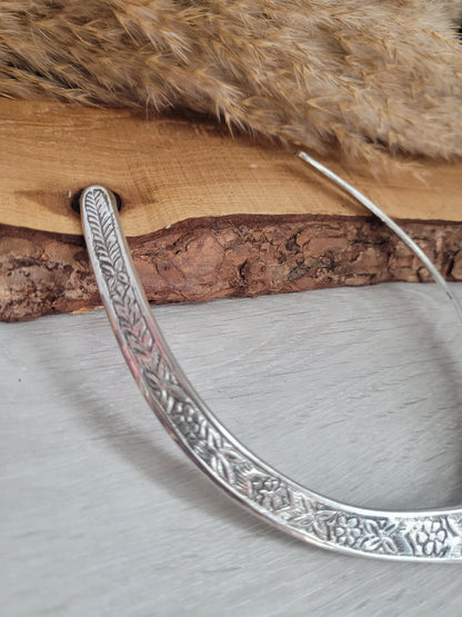 Silver choker / Sliver jewellery / Tribal / Unique design / Gift / Boho / Bohemian / Festival / Hippie / Ethnic / Flower design