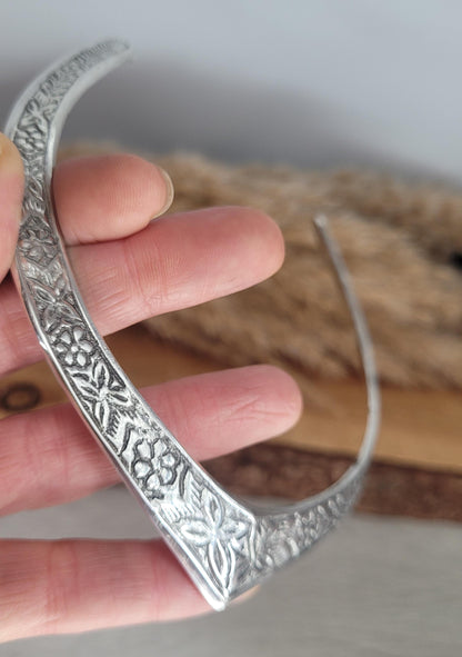 Silver choker / Sliver jewellery / Tribal / Unique design / Gift / Boho / Bohemian / Festival / Hippie / Ethnic / Flower design