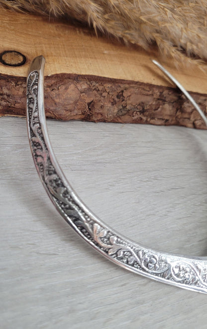 Silver choker / Sliver jewellery / Tribal / Unique design / Gift / Boho / Bohemian / Festival / Hippie / Ethnic / Flower design