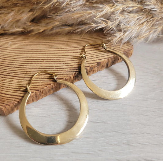 Gold hoops / hoops / Golden / Spiral / Boho / Rustic / Hammered / Bohemian / Pretty / Free shipping