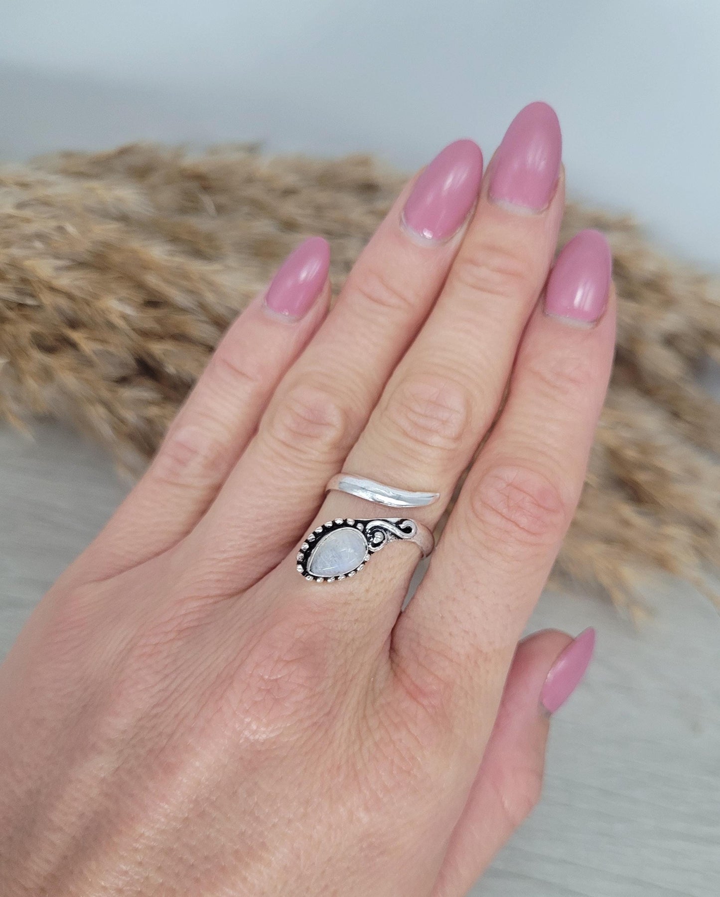 Silver ring / Adjustable ring / Silver jewellery / Boho ring / Bohemian / Pretty / Hippie / Elegant