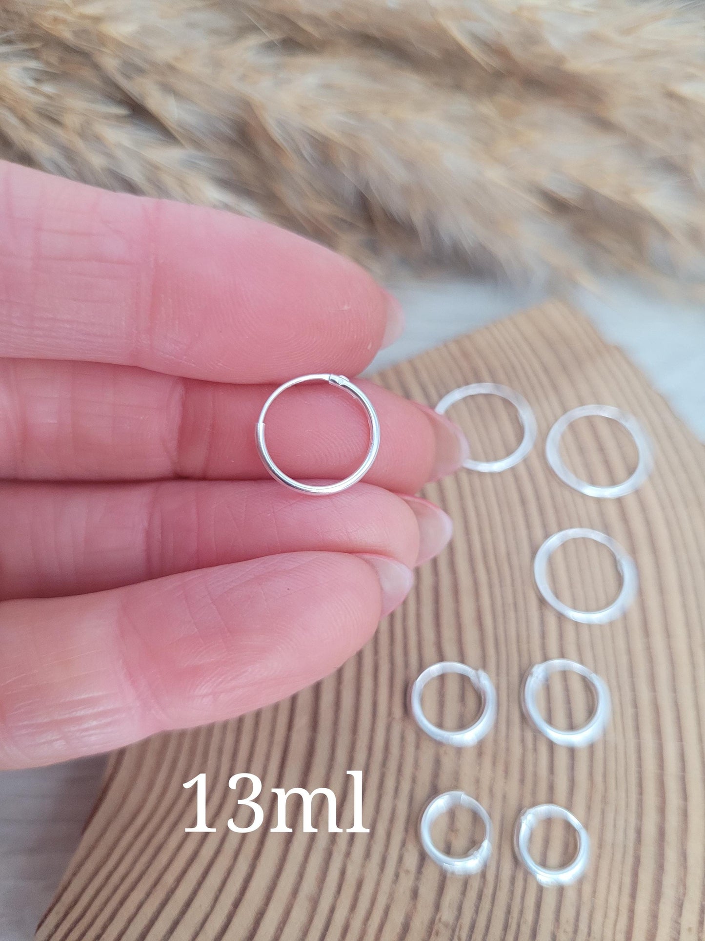 Sterling silver hoops / Small hoops / Hugges / Hoops / Small hoops / Minimalist / Simple / Gift