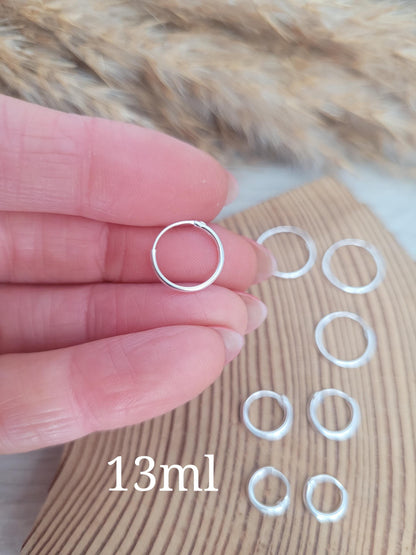 Sterling silver hoops / Small hoops / Hugges / Hoops / Small hoops / Minimalist / Simple / Gift
