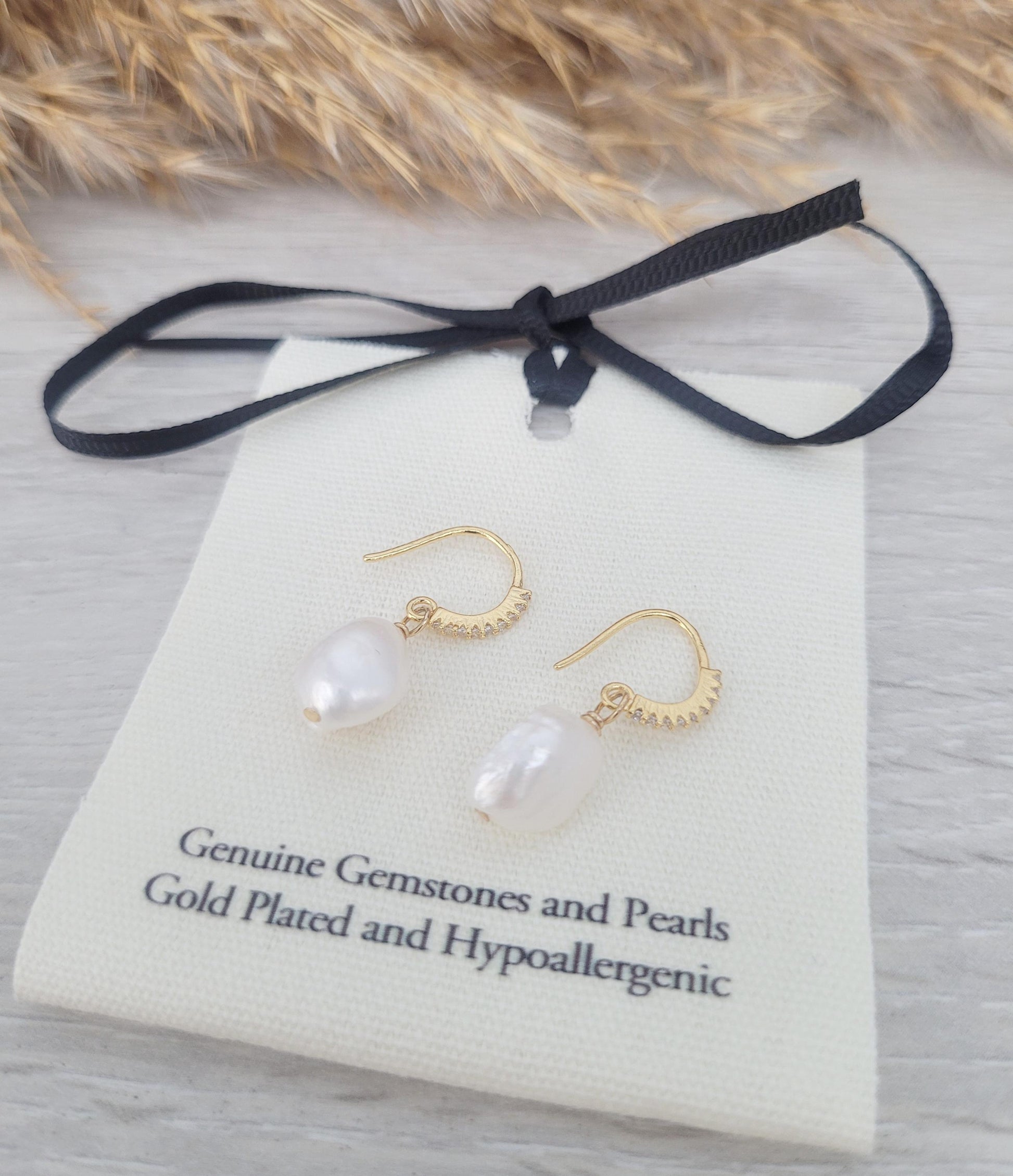 Fresh water pearl earrings / 18k gold plated / Wedding jewellery / Gift / Minimal / Pearl / Drop earrings