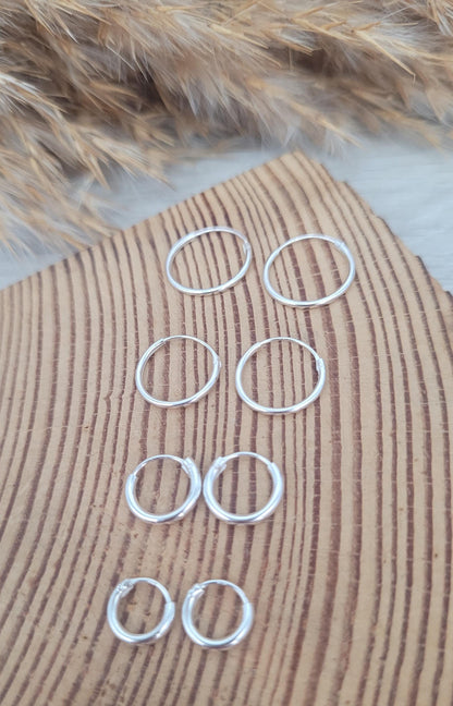 Sterling silver hoops / Small hoops / Hugges / Hoops / Small hoops / Minimalist / Simple / Gift