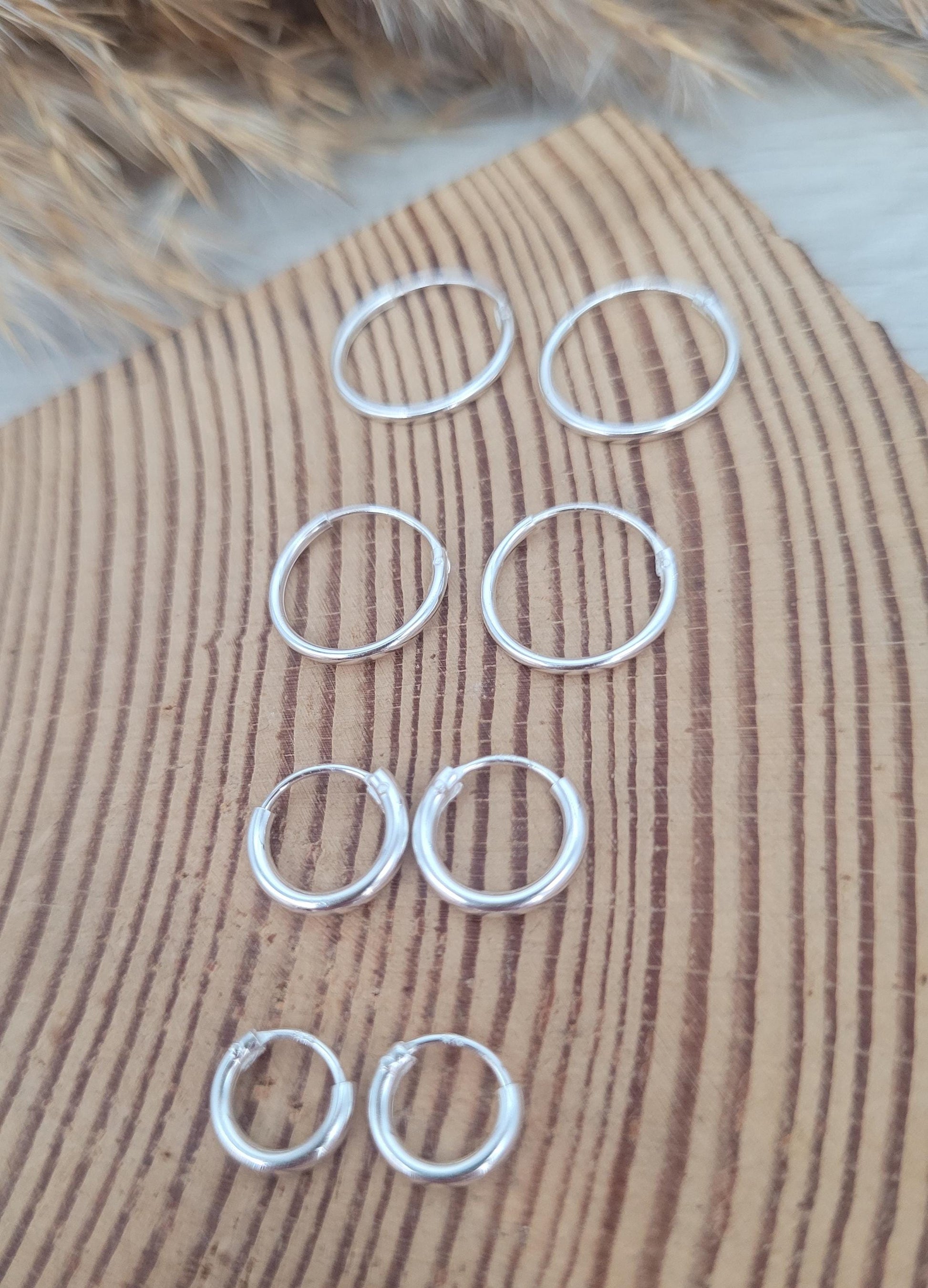 Sterling silver hoops / Small hoops / Hugges / Hoops / Small hoops / Minimalist / Simple / Gift