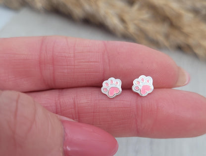 Dog paw stud earrings / Studs / Silver / Girls gift / Animal / Dainty / Birthday / Minimal / Minimalist