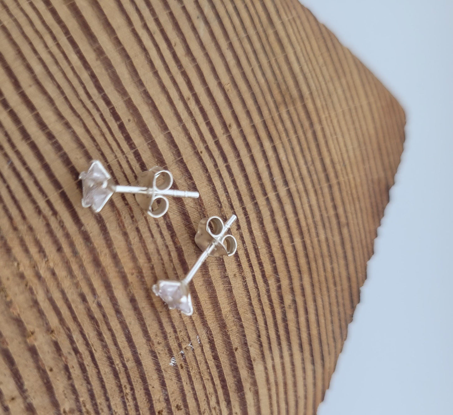 Sterling silver stud earrings / Sliver studs / Minimal /Minimalist / Cute / Gift idea / Birthday gift for her